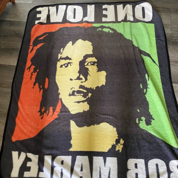 Beautiful BOB MARLEY blanket - Picture 4 of 7